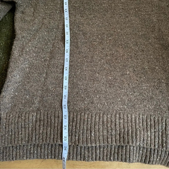 Wool Blend Tan Mid Turtleneck Sweater - Women’s Size M - Picture 8 of 8